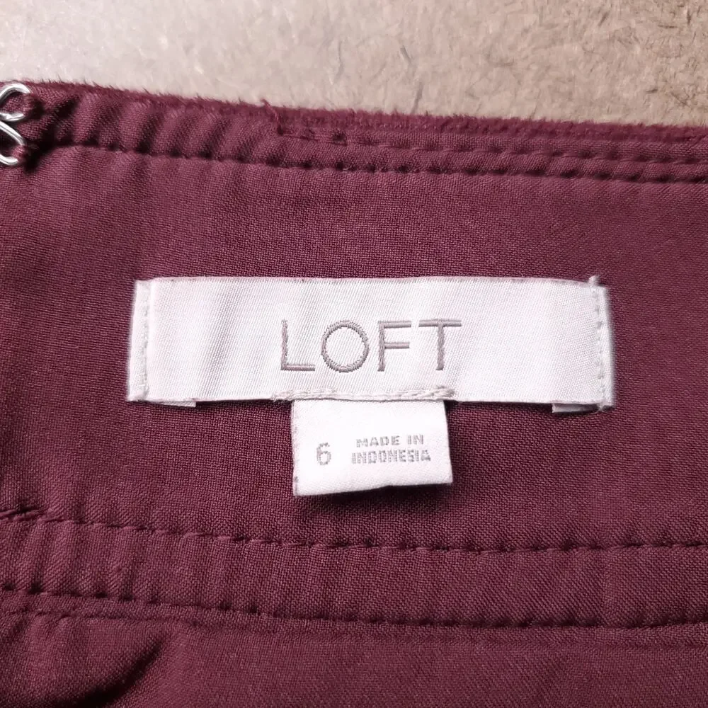 Loft Faux Suede A-Line Mini Skirt Size 6 Burgundy Red Preppy Pockets